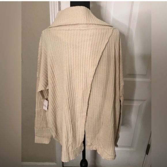 Free People New with Tags cowl neck tunic 🤍💛 - Picture 2 of 5